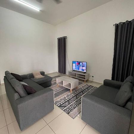 Bungalow Homestay Jasin Malacca Екстер'єр фото
