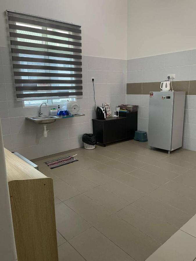 Bungalow Homestay Jasin Malacca Екстер'єр фото